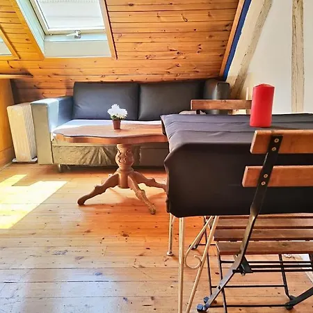 Perfect Location Free Wifi Center Three People דירה