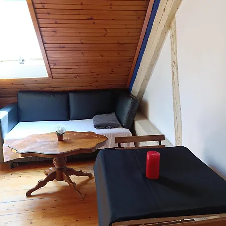 Perfect Location Free Wifi Center Three People דירה